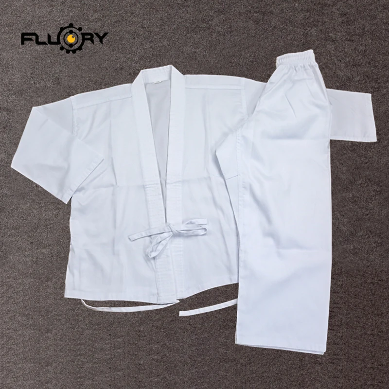 High quality Karate Uniform Student Training Suit Children And Adult Karate Performance Breathable Clothing Equipment
High quality Karate Uniform Student Training Suit Children And Adult Karate Performance Breathable Clothing Equipment