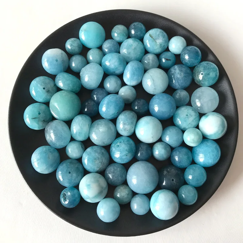 White Jade Blue Crystal Quartz Broken Circular Stone Quartz Artificial Colored Fish Tank Flower Pot Healing Home Ornament
White Jade Blue Crystal Quartz Broken Circular Stone Quartz Artificial Colored Fish Tank Flower Pot Healing Home Ornament