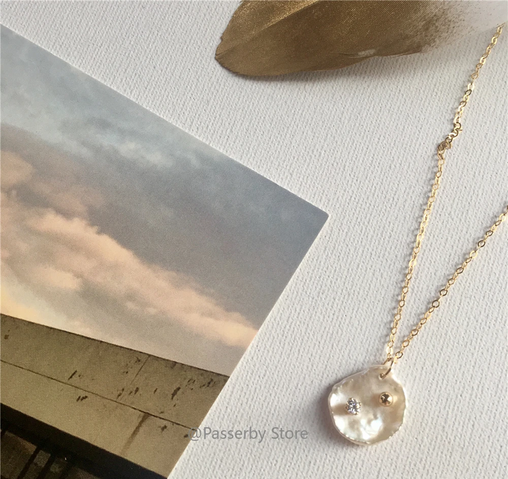 Handmade Heteromorphic Petal-Shaped Natural Baroque Pearl Shinning Zircon Pendant 14KGF Chain Necklace Chocker Elegant Gifts
Handmade Heteromorphic Petal-Shaped Natural Baroque Pearl Shinning Zircon Pendant 14KGF Chain Necklace Chocker Elegant Gifts