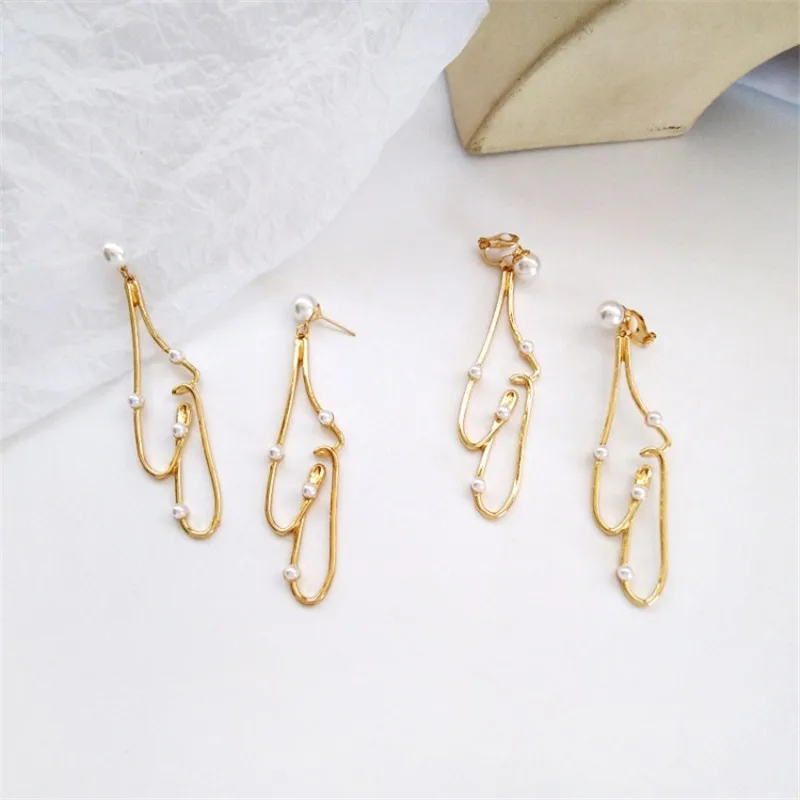 Korean Temperament Irregular Pearl Earrings Ear Clip Fashion Wild Metal Earrings Female Trendy Unique Jewelry Gift
Korean Temperament Irregular Pearl Earrings Ear Clip Fashion Wild Metal Earrings Female Trendy Unique Jewelry Gift