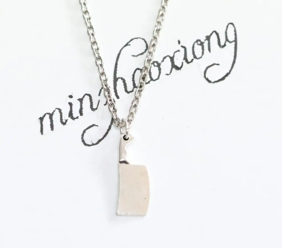 New Ancient Silver Kitchen knife Choppers Charms Pendant Statement Necklace Chain Vintage Fashion Jewelry 5pcs
New Ancient Silver Kitchen knife Choppers Charms Pendant Statement Necklace Chain Vintage Fashion Jewelry 5pcs
