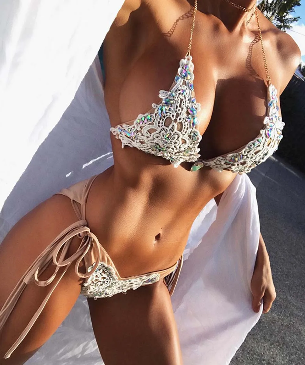 Bikinis 2019 Mujer Sexy Crystal Bikini Swimwear Swimsuit Bandage Bathing Suit Women Bikini Set Hot Beach Wear Green Stone Bikini
Bikinis 2019 Mujer Sexy Crystal Bikini Swimwear Swimsuit Bandage Bathing Suit Women Bikini Set Hot Beach Wear Green Stone Bikini