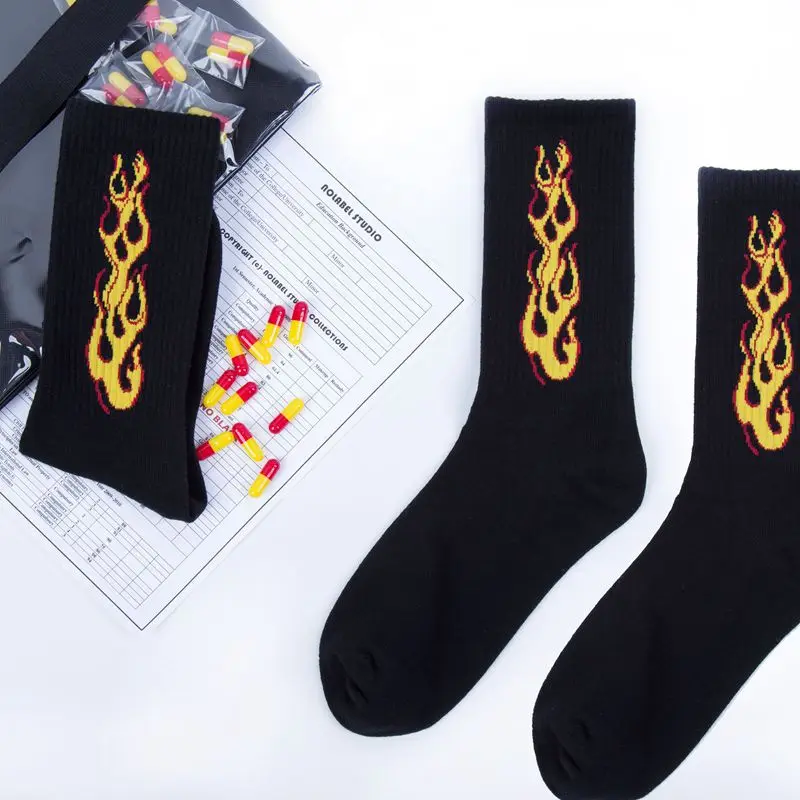 New flame printing cotton Harajuku hip hop street dance skateboard men women sports couple socks sokken calcetines hombre Sox
New flame printing cotton Harajuku hip hop street dance skateboard men women sports couple socks sokken calcetines hombre Sox