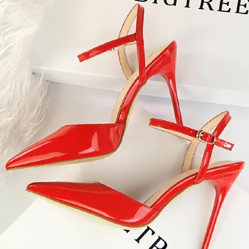 2019 new summer word buckle with stiletto large size high heels wild small fresh pointed women's shoes
2019 new summer word buckle with stiletto large size high heels wild small fresh pointed women's shoes