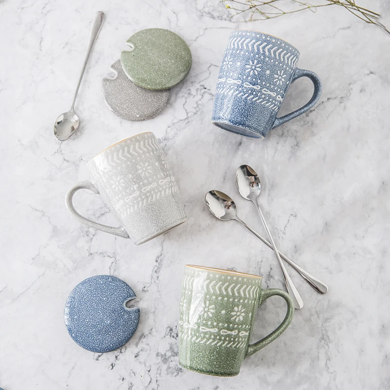Large Capacity Spoon Creativeb Nordic Ceramic Cup Home Mug Strap Cover with Coffee Office Drinking Cup
Large Capacity Spoon Creativeb Nordic Ceramic Cup Home Mug Strap Cover with Coffee Office Drinking Cup