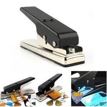 Professional Guitar Plectrum Pick Press Plastic Card Hole Punch Picks Maker Card Cutter DIY Own Pick
Professional Guitar Plectrum Pick Press Plastic Card Hole Punch Picks Maker Card Cutter DIY Own Pick