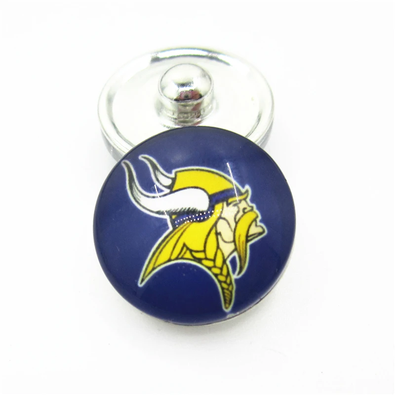 20pcs/lot Vikings Football Team Snap Button Charms DIY 18mm Football Sports Ginger Snaps Bracelets Necklace Jewelry
20pcs/lot Vikings Football Team Snap Button Charms DIY 18mm Football Sports Ginger Snaps Bracelets Necklace Jewelry