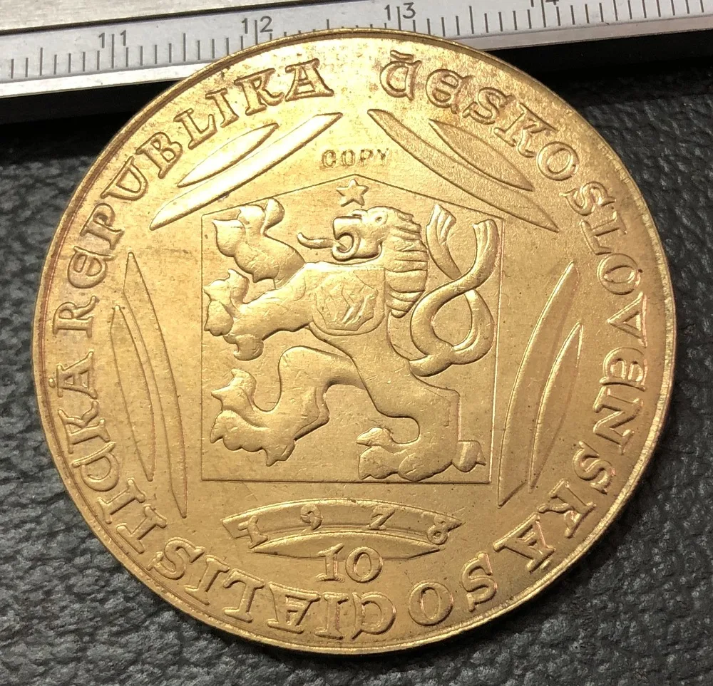 1978 Exonumia ** - Bullion - Czechoslovakia 10 Dukatu Charles IV Gold Token Copy 42mm
1978 Exonumia ** - Bullion - Czechoslovakia 10 Dukatu Charles IV Gold Token Copy 42mm