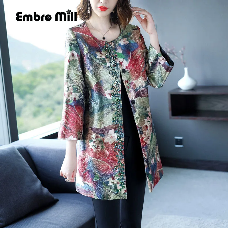 Vintage floral Winter beading Outwears woman O-neck 3/4 sleeve high quality elegant lady plus size casual trench coat M-4XL
Vintage floral Winter beading Outwears woman O-neck 3/4 sleeve high quality elegant lady plus size casual trench coat M-4XL