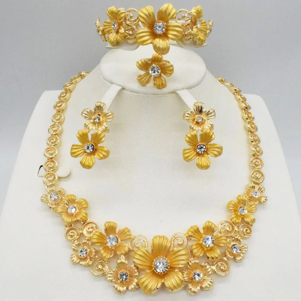 Fashion women Dubai gold-color African bead jewelry sets Bridal wedding Party shiny zircon Necklace Bangle Earring Ring
Fashion women Dubai gold-color African bead jewelry sets Bridal wedding Party shiny zircon Necklace Bangle Earring Ring