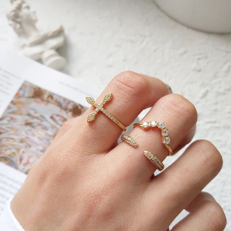 WTLTC 925 Sterling Sliver Cross Stackable Rings for Women Dainty Cubic Zirconia Ring Fashion Small Crown Rings Wedding Jewelry
WTLTC 925 Sterling Sliver Cross Stackable Rings for Women Dainty Cubic Zirconia Ring Fashion Small Crown Rings Wedding Jewelry