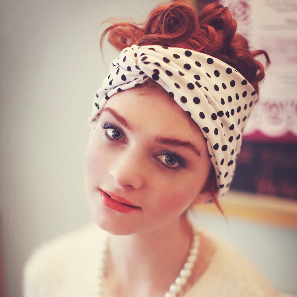 Women Headband Girls Turban Twisted Knot Head Wrap Fashion Hair accessories Hairband Dot Print Milk silk fabric Head Band
Women Headband Girls Turban Twisted Knot Head Wrap Fashion Hair accessories Hairband Dot Print Milk silk fabric Head Band
