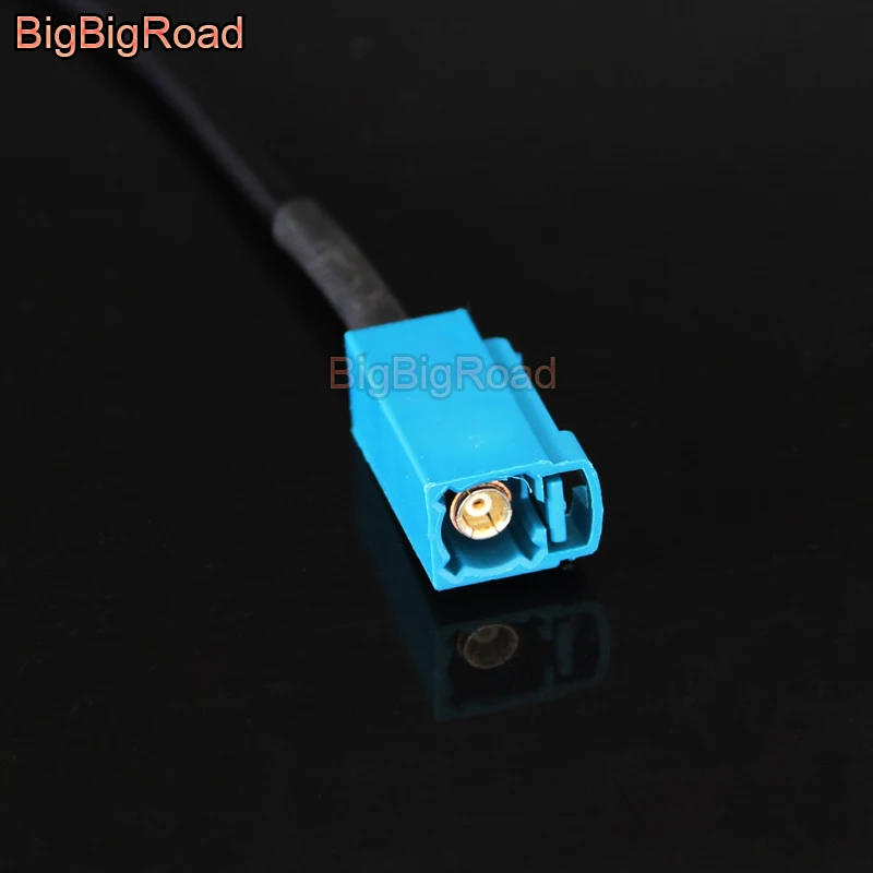 BigBigRoad Car Rear View Parking Camera Adapter Connector Wire For Mercedes Benz E series W212 W207 C207 W213 / C seires W204
BigBigRoad Car Rear View Parking Camera Adapter Connector Wire For Mercedes Benz E series W212 W207 C207 W213 / C seires W204