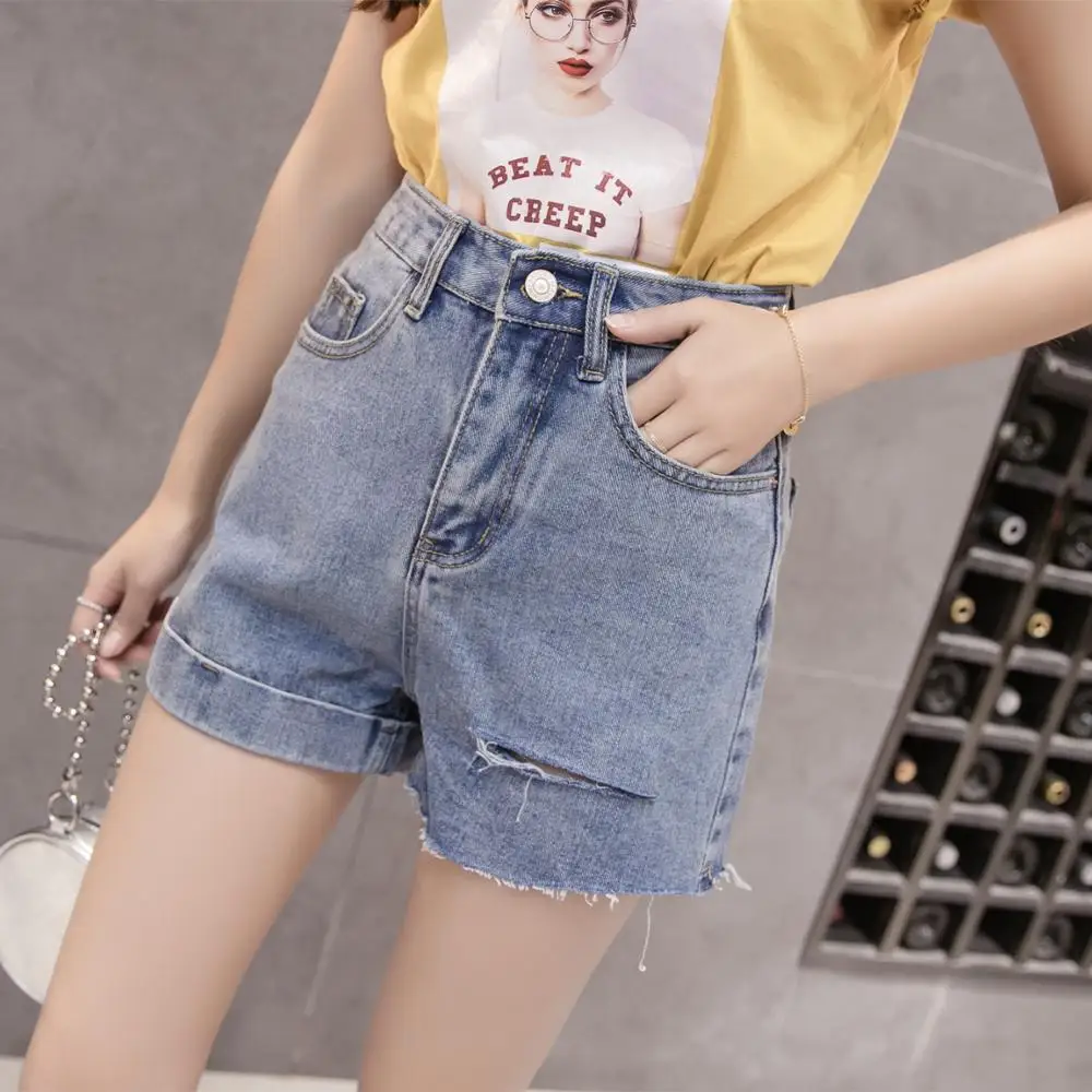 S-XL 2 colors 2019 spring and Summer korean high waist short jeans saia wide leg denim ripped shorts womens (Z6157)
S-XL 2 colors 2019 spring and Summer korean high waist short jeans saia wide leg denim ripped shorts womens (Z6157)