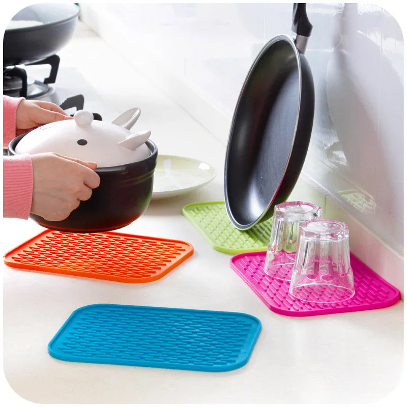 1Pc Rectangle Heat Resistant Mat Silicone Non-slip Trivet Pot Pan Holder Mat Pad For Kitchen Accessories
1Pc Rectangle Heat Resistant Mat Silicone Non-slip Trivet Pot Pan Holder Mat Pad For Kitchen Accessories