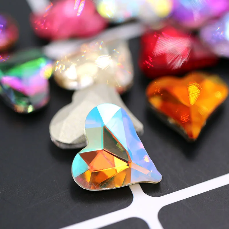 New Nail Art pointback rhinestones 20pcs K9 glass crysyal Heart shape Light of heaven loose rhinestones diy clothing Accessories
New Nail Art pointback rhinestones 20pcs K9 glass crysyal Heart shape Light of heaven loose rhinestones diy clothing Accessories