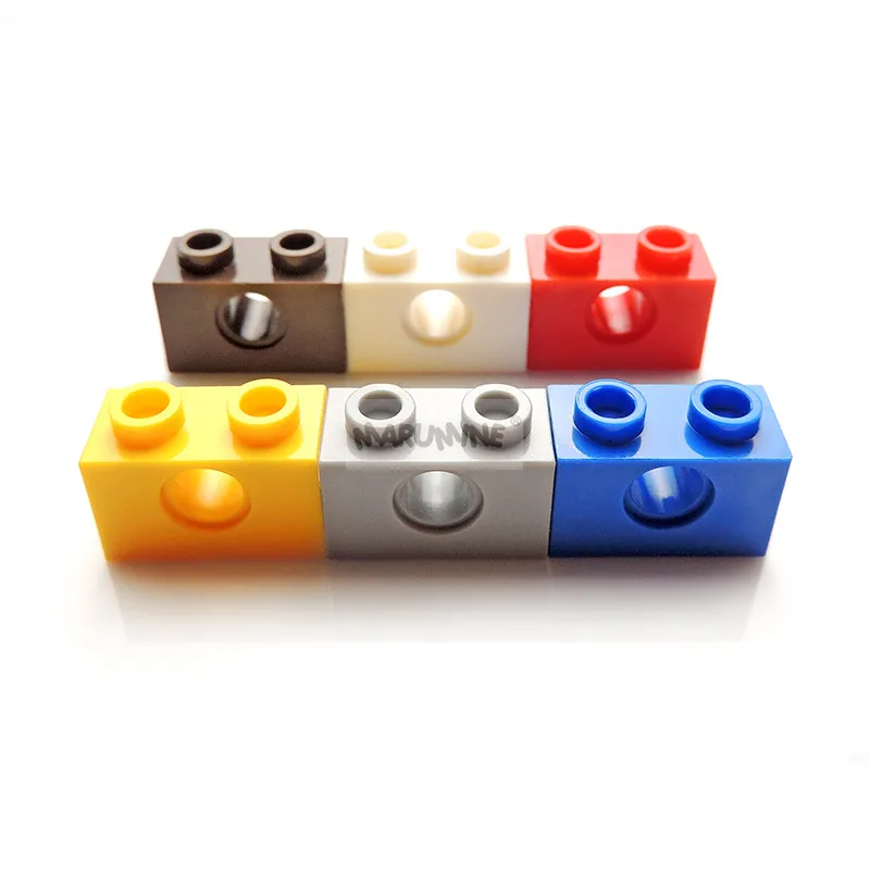 MARUMINE 100 pcs Technic Brick 1 x 2 with Hole 3700 Plastic Building Bricks Set Gift Educational Robot Classic Toys For Children
MARUMINE 100 pcs Technic Brick 1 x 2 with Hole 3700 Plastic Building Bricks Set Gift Educational Robot Classic Toys For Children