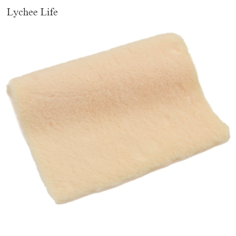 Lychee Life Simple DIY Handmade Craft Immitation Fur Soft Fabric For Home Textile Sewing Garment Decoration
Lychee Life Simple DIY Handmade Craft Immitation Fur Soft Fabric For Home Textile Sewing Garment Decoration