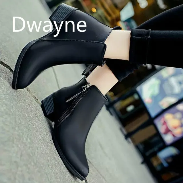Dwayne 2018 New Autumn Winter Women Boots Suede Female Side Zipper Martin Boots Vintage Fashion Ankle Boots 563
Dwayne 2018 New Autumn Winter Women Boots Suede Female Side Zipper Martin Boots Vintage Fashion Ankle Boots 563