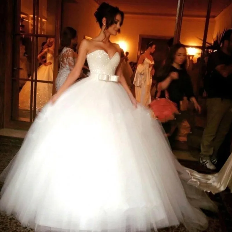 Ball Gown Shining Crystals wedding dress 2016 Sweetheart White Tulle casamento bridal gown robe de mariage Vestido de noiva
Ball Gown Shining Crystals wedding dress 2016 Sweetheart White Tulle casamento bridal gown robe de mariage Vestido de noiva