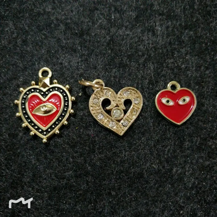 10pcs per lot high quality evil eye red heart pendant charm DIY decoration Accessories
10pcs per lot high quality evil eye red heart pendant charm DIY decoration Accessories