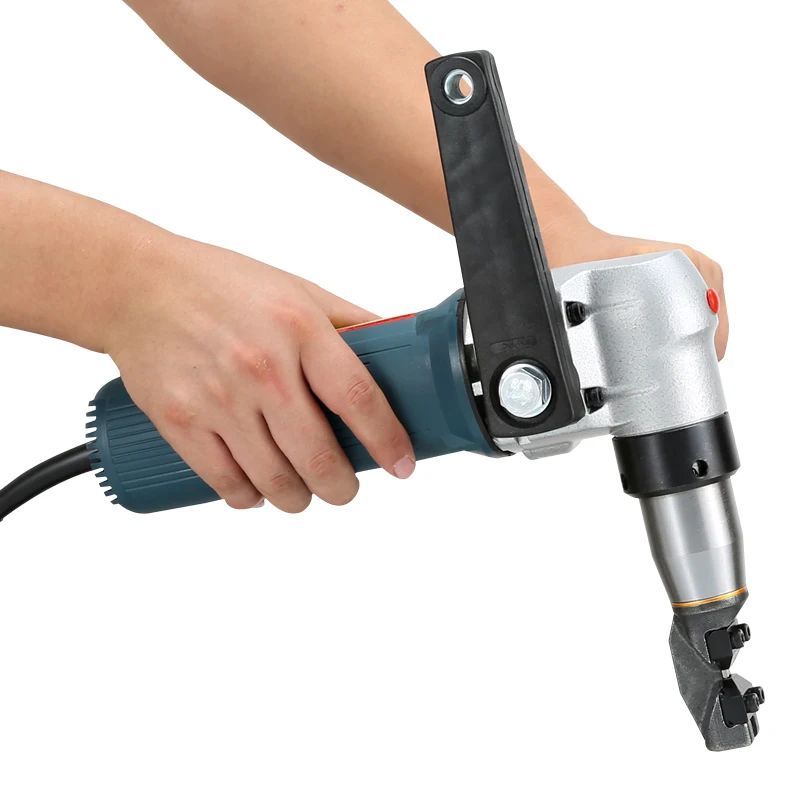 5050 Electric Punching Shear Sheet Metal Cutter Electric Nibblers For Metal 400N Max Cutting 4mm Electric Metal Shear YT-200E
5050 Electric Punching Shear Sheet Metal Cutter Electric Nibblers For Metal 400N Max Cutting 4mm Electric Metal Shear YT-200E