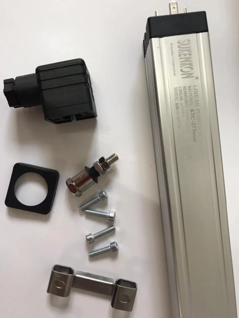 Precision KTC-150mm lever electronic ruler linear displacement sensor injection molding machine electronic ruler KTC150
Precision KTC-150mm lever electronic ruler linear displacement sensor injection molding machine electronic ruler KTC150