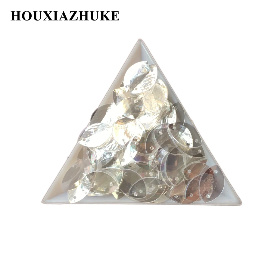 9*15 mm shining clear folded leaf sequins with 2 holes 1200 pcs per lot for bridal gown appliques decorations
9*15 mm shining clear folded leaf sequins with 2 holes 1200 pcs per lot for bridal gown appliques decorations