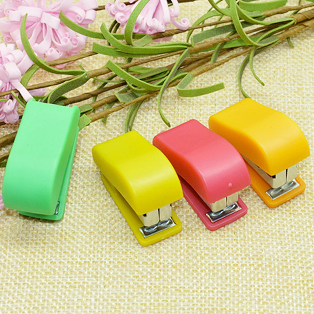FangNymph Mini Small Stapler Staple Student Gift Stapling Machine Grampeador Stationery Office Accessories School Supplies
FangNymph Mini Small Stapler Staple Student Gift Stapling Machine Grampeador Stationery Office Accessories School Supplies