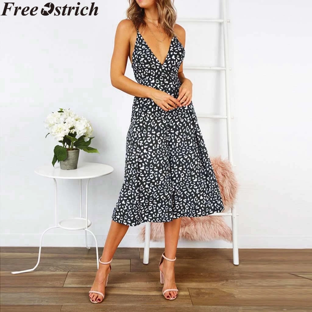 Women Summer Wide Legs Jumpsuit Long Loose Strap Halter Plus Size High Waist Jumpsuit Ladies Fashion Casual V-neck Rompers
Women Summer Wide Legs Jumpsuit Long Loose Strap Halter Plus Size High Waist Jumpsuit Ladies Fashion Casual V-neck Rompers