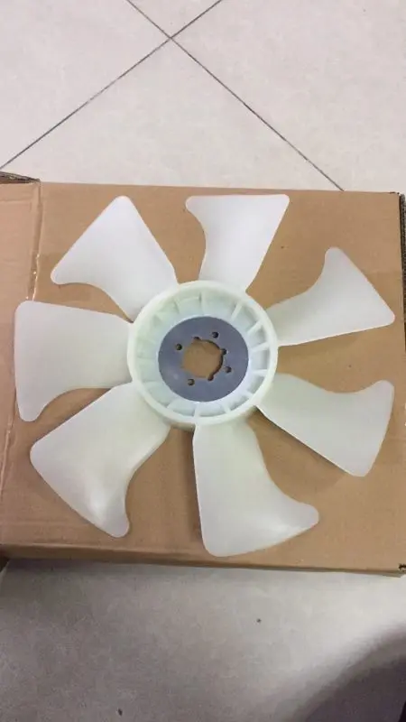 For ISUZU 3KR2 Fan and thermostat |
