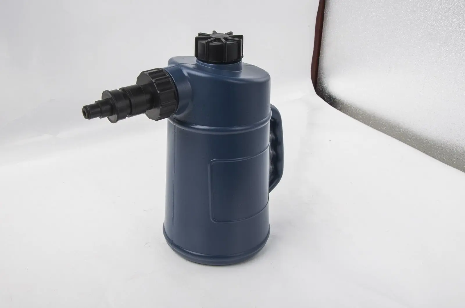 Mighty Max Auto Shut Off 2 Quart Capacity Battery Filler Auto Shut Off WT04D7013
Mighty Max Auto Shut Off 2 Quart Capacity Battery Filler Auto Shut Off WT04D7013