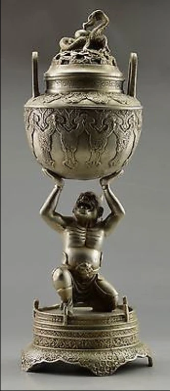 Metal Crafts Collectible Decorated Old Tibet Silver Carved Demon Hold Dragon Incense Burner fastshipping
Metal Crafts Collectible Decorated Old Tibet Silver Carved Demon Hold Dragon Incense Burner fastshipping