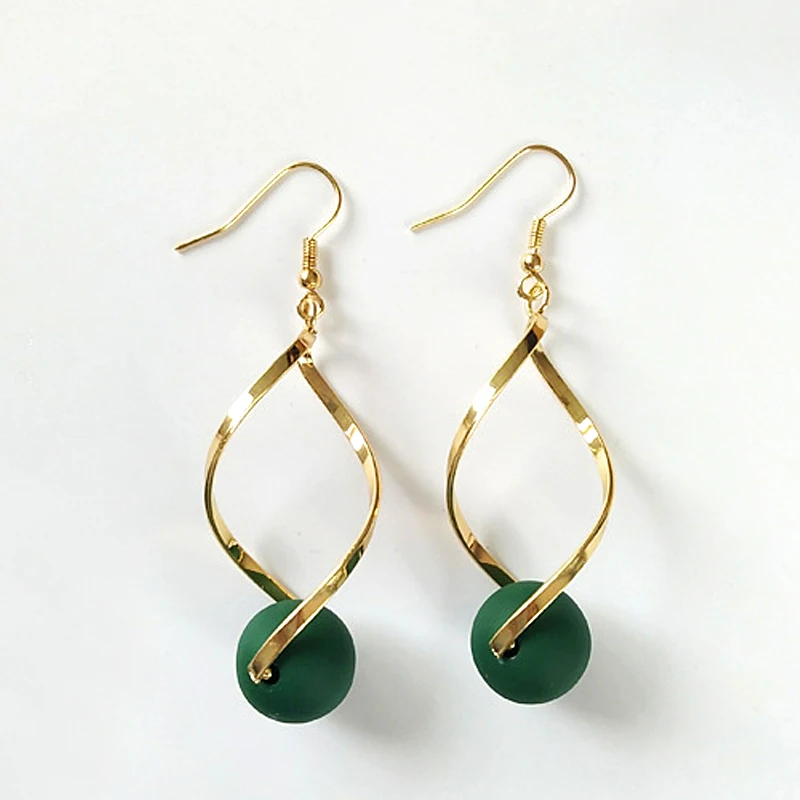Gold Color Simple Curve Line Clip Earrings Without Piercing Metal Thread Beaded Stone Clips on Earrings No Pierced Ear Hole
Gold Color Simple Curve Line Clip Earrings Without Piercing Metal Thread Beaded Stone Clips on Earrings No Pierced Ear Hole