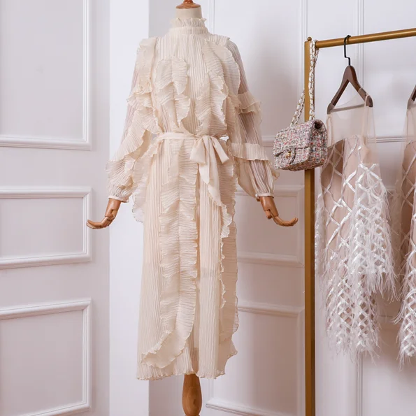 Spring Long Sleeve Dress Woman 2019 New Stand Collar Bubble Sleeve Layers of Ruffles Chiffon Pleated Long Dress Maxi Dresses
Spring Long Sleeve Dress Woman 2019 New Stand Collar Bubble Sleeve Layers of Ruffles Chiffon Pleated Long Dress Maxi Dresses