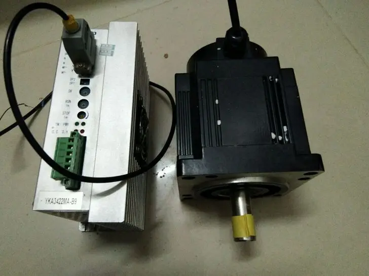 110mm Series 3 phase stepper servo motor and driver Kit YK31112A + YKC3722MA NEMA42 8N.m 2.5A Hybrid stepper servo motor
110mm Series 3 phase stepper servo motor and driver Kit YK31112A + YKC3722MA NEMA42 8N.m 2.5A Hybrid stepper servo motor