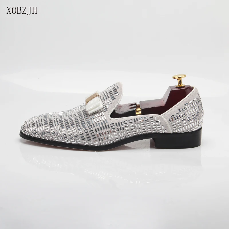 2019 New Men Dress Shoes Handmade Leisure Rhinestone Style Wedding Party Shoes Men Flats Silver Leather Loafers Shoes Big Size
2019 New Men Dress Shoes Handmade Leisure Rhinestone Style Wedding Party Shoes Men Flats Silver Leather Loafers Shoes Big Size