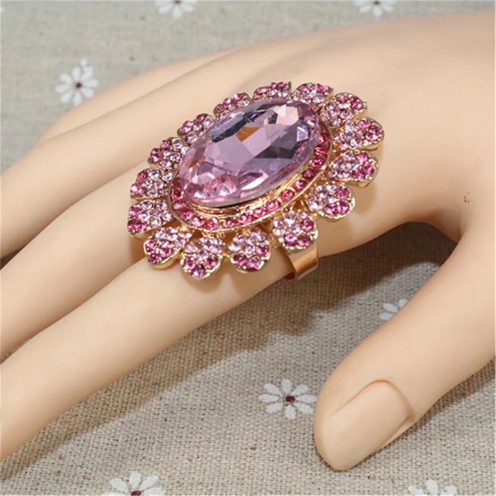 CRLEY Fashion Adjustable Big Rings for Women Crystal Oval Valentine's Day Gift Party Cubic Zircon Wedding Engagement Jewelry
CRLEY Fashion Adjustable Big Rings for Women Crystal Oval Valentine's Day Gift Party Cubic Zircon Wedding Engagement Jewelry