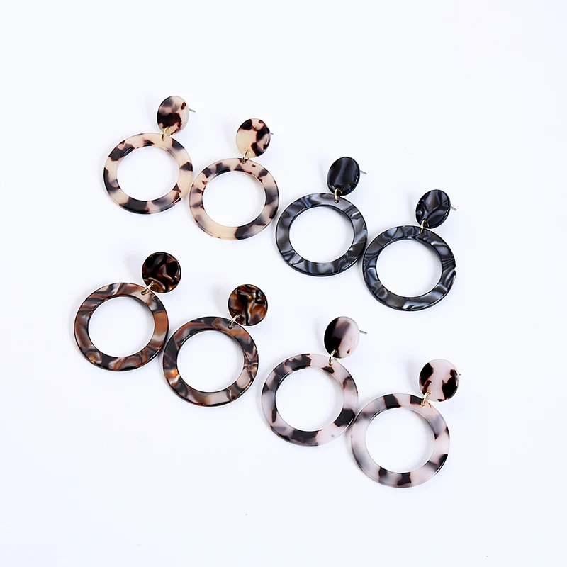 Vintage Leopard Hollow Round Drop Earring For Women Bohemia Statement Tortoiseshell Earrings Ethnic Jewelry Accessories
Vintage Leopard Hollow Round Drop Earring For Women Bohemia Statement Tortoiseshell Earrings Ethnic Jewelry Accessories