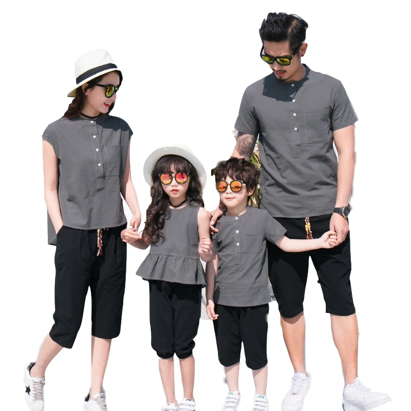 2019 Matching Clothes Couple Big Sister Pants Little Brother Shorts Mother Father and Baby Daughter Son Family Matching Outfits
2019 Matching Clothes Couple Big Sister Pants Little Brother Shorts Mother Father and Baby Daughter Son Family Matching Outfits