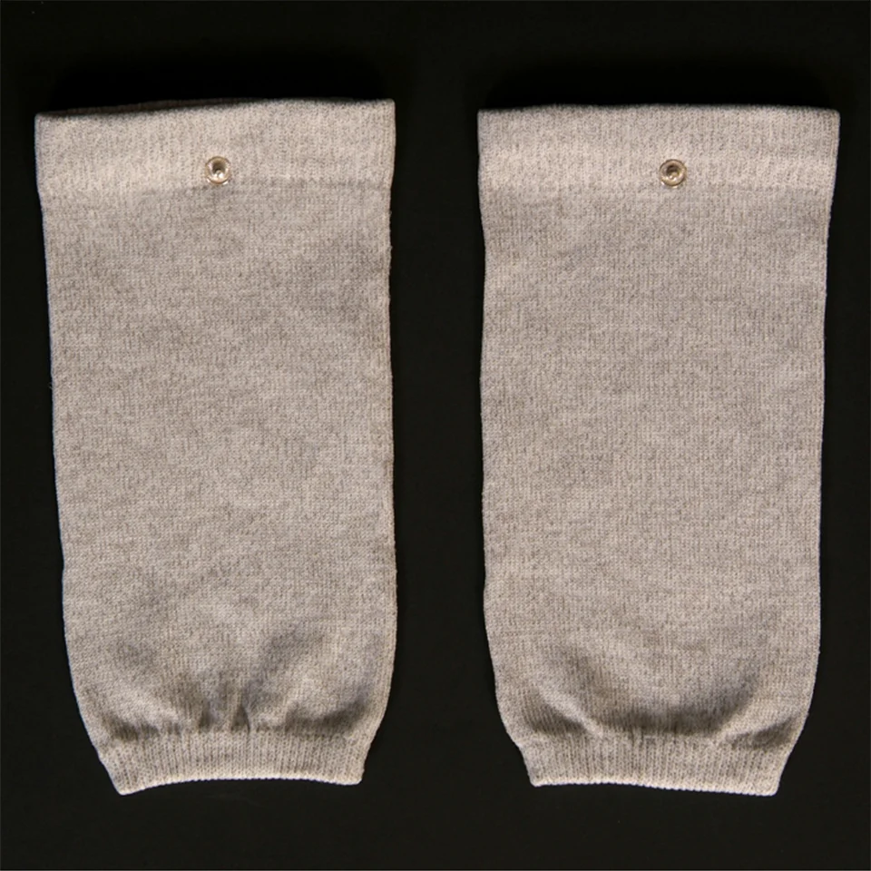 1 pair Conductive Fiber Electrode Knee pads Massager Acupuncture knee TENS Kneepads Use With EMS Machines Body Massage
1 pair Conductive Fiber Electrode Knee pads Massager Acupuncture knee TENS Kneepads Use With EMS Machines Body Massage