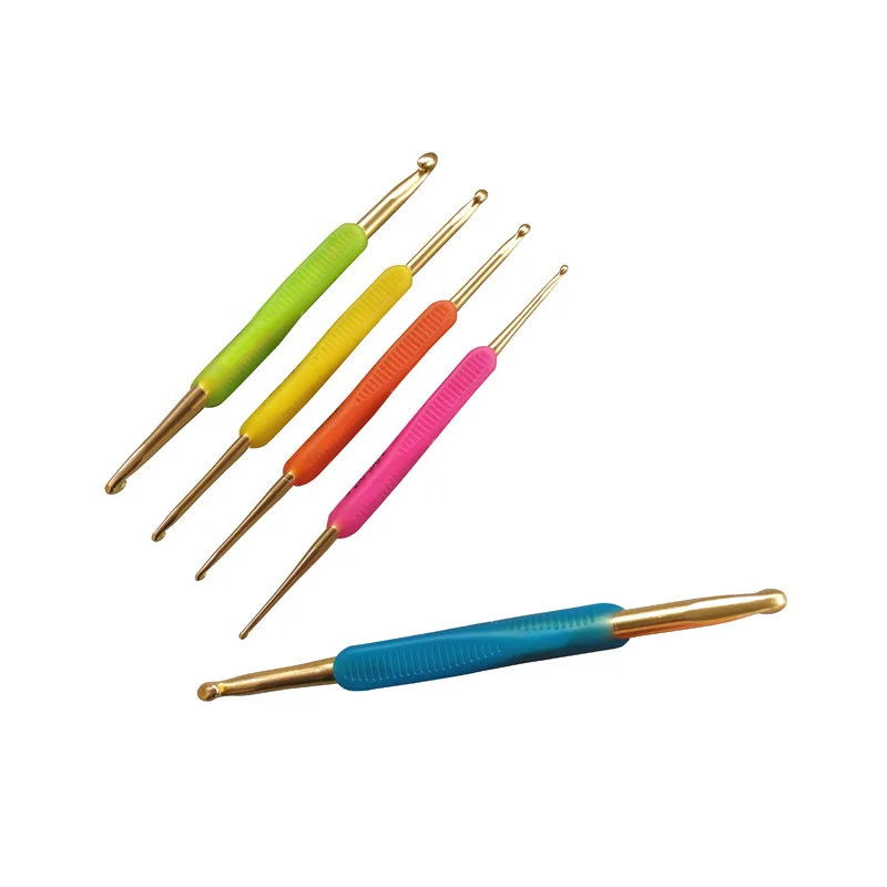 5 PCs/Set Silicone Handle Gold Double Aluminum Crochet Hooks Knitting Needles Size 2.0-10.0mm At Random13.5cm(8")
5 PCs/Set Silicone Handle Gold Double Aluminum Crochet Hooks Knitting Needles Size 2.0-10.0mm At Random13.5cm(8")