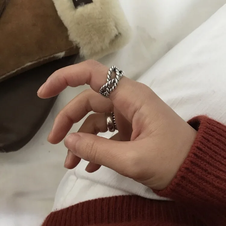 WOMEN'S Authentic S925 Sterling Silver Fine Jewelry Retro twisted Braid Roped hollow knot rings J391
WOMEN'S Authentic S925 Sterling Silver Fine Jewelry Retro twisted Braid Roped hollow knot rings J391
