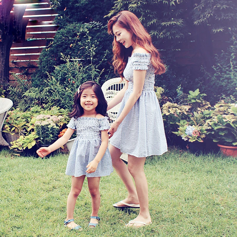 Mother Daughter Dresses Summer Beach Wear Clothing Evening Mama Baby Outfit Mom and Daughter Matching Clothes Blue Shirt dress
Mother Daughter Dresses Summer Beach Wear Clothing Evening Mama Baby Outfit Mom and Daughter Matching Clothes Blue Shirt dress