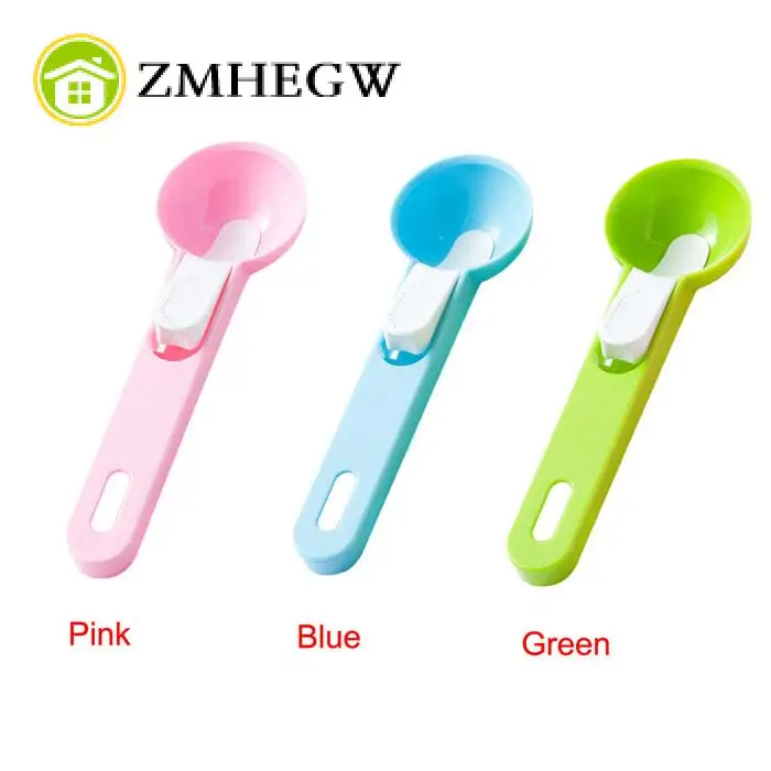 Creative Plastic Kitchen Ice Cream Scoop Fruit Spoon Cooking Tools Watermelon Fruit Digging Spherical Shape Cream Spoons
Creative Plastic Kitchen Ice Cream Scoop Fruit Spoon Cooking Tools Watermelon Fruit Digging Spherical Shape Cream Spoons