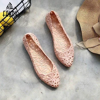 Summer Hollow Nurse Shoes Sandals Female Flat Heel Breathable Flowers Jelly Hole Lab Medical Pharmacy Soft Fashion Women 
Summer Hollow Nurse Shoes Sandals Female Flat Heel Breathable Flowers Jelly Hole Lab Medical Pharmacy Soft Fashion Women