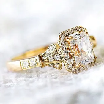 Huitan Retro Women Square Royal Princess Stylish Wedding Ladies Finger Ring Wholesale Pretty Gift Valentine's Surprise For Wife
Huitan Retro Women Square Royal Princess Stylish Wedding Ladies Finger Ring Wholesale Pretty Gift Valentine's Surprise For Wife