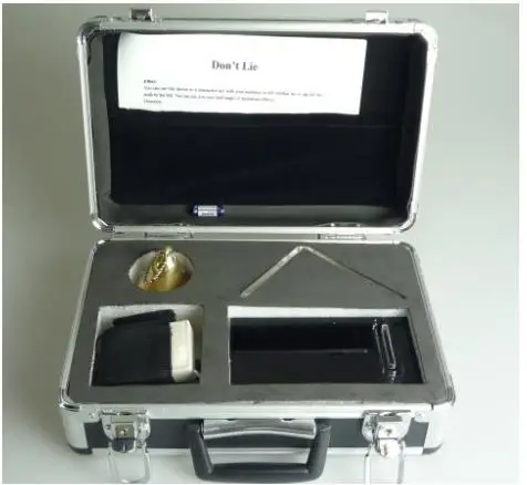 Don'T Tell Lie (Spirit Bell - Remote Controlled) - Magie Professionnelle Illusion Goocheltrucs Professionele Close-Up
Don'T Tell Lie (Spirit Bell - Remote Controlled) - Magie Professionnelle Illusion Goocheltrucs Professionele Close-Up