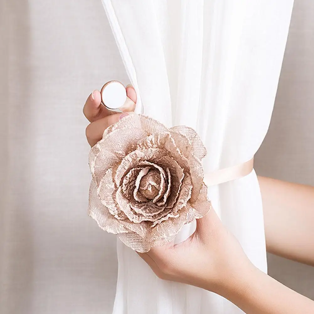 Flower Shape Window Curtain Tieback Ribbon Magnetic Closure Buckle Drape Holdback Curtain Tieback Home Accessories Home Decor
Flower Shape Window Curtain Tieback Ribbon Magnetic Closure Buckle Drape Holdback Curtain Tieback Home Accessories Home Decor