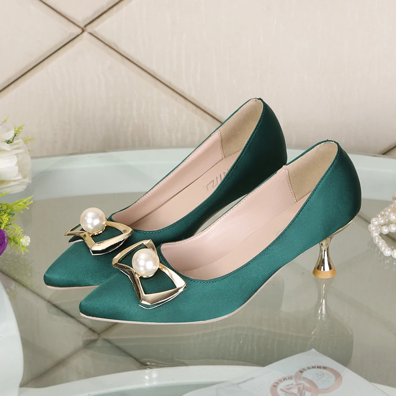 2019 New Arrival Office Ladies Pumps Stain Thin High Heels Metal Pearls Shoes Pointed Toe Party Shallow Zapatillas Mujer Green
2019 New Arrival Office Ladies Pumps Stain Thin High Heels Metal Pearls Shoes Pointed Toe Party Shallow Zapatillas Mujer Green